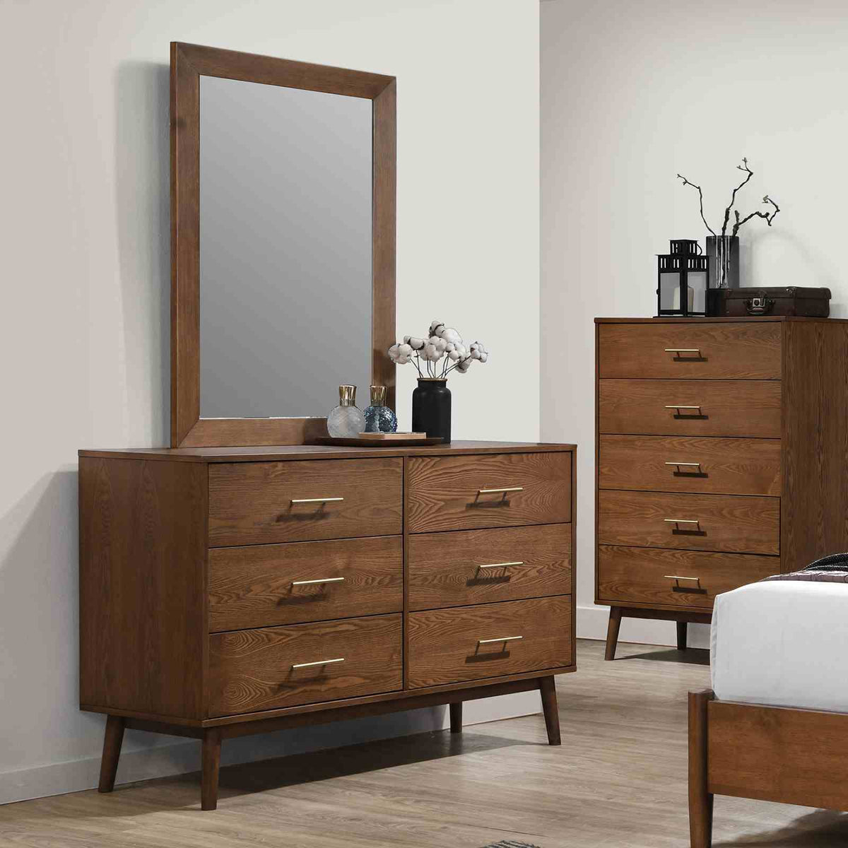 Tromso - Dresser, Walnut