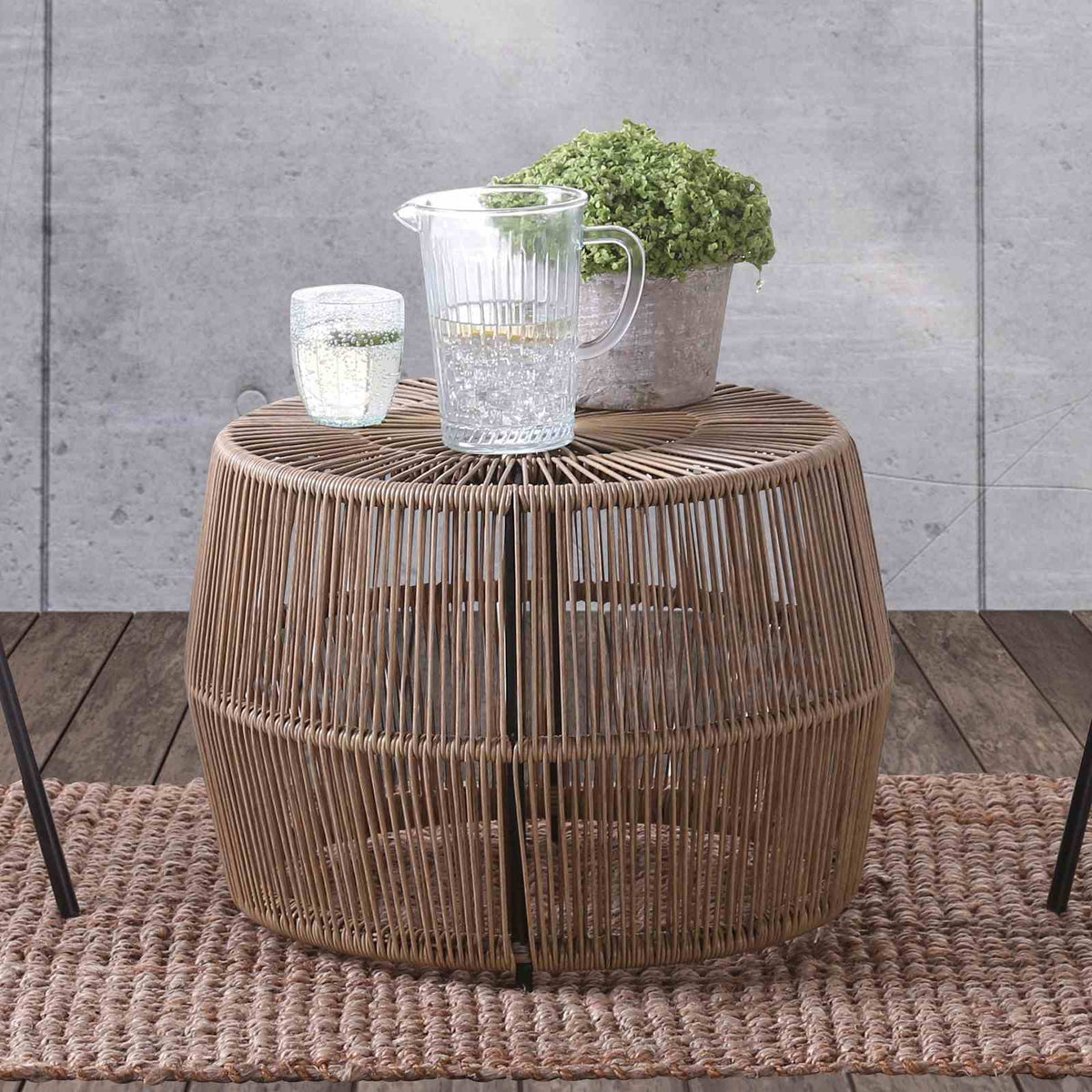 Zuberi - Round Table, Natural