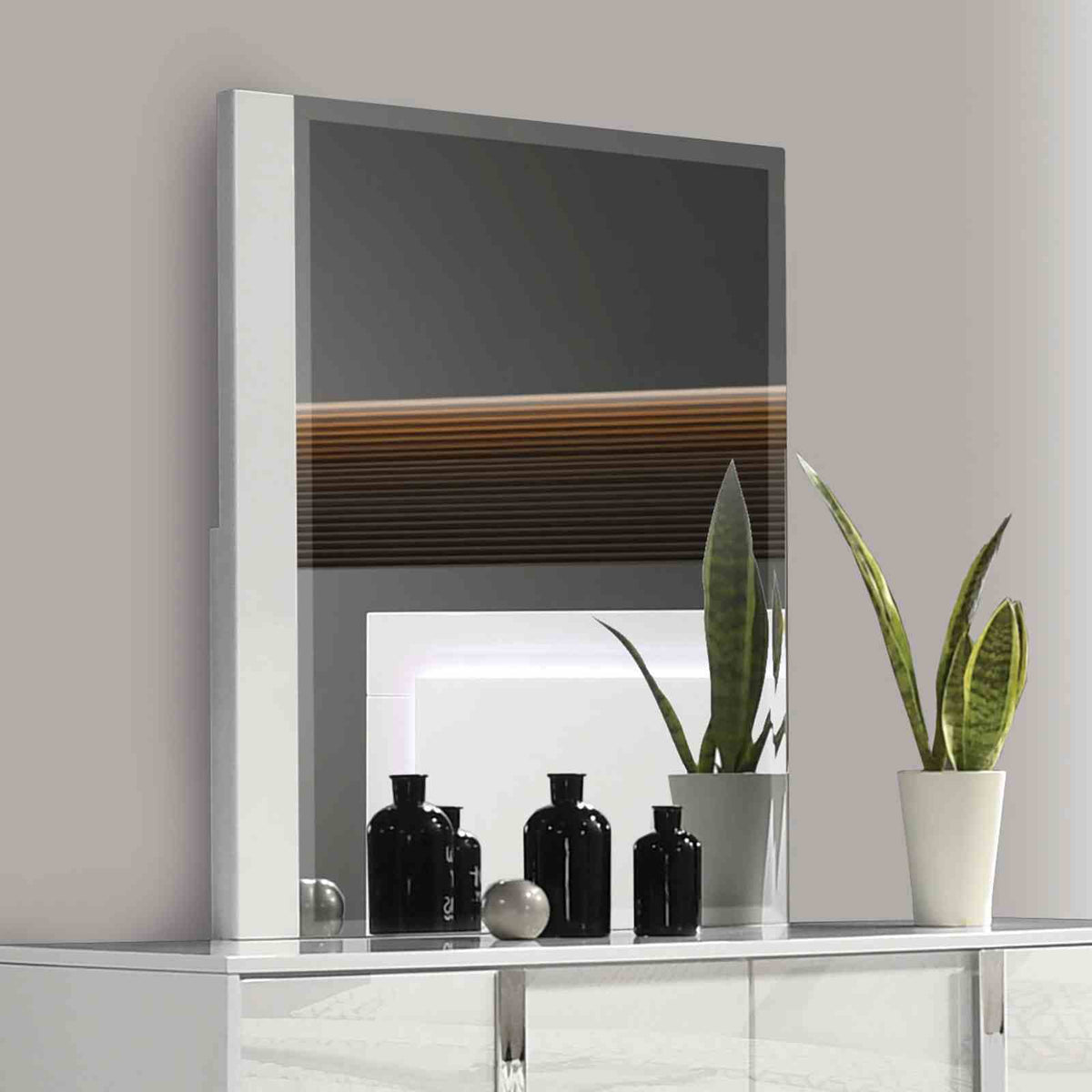 Sinistra - Mirror, White