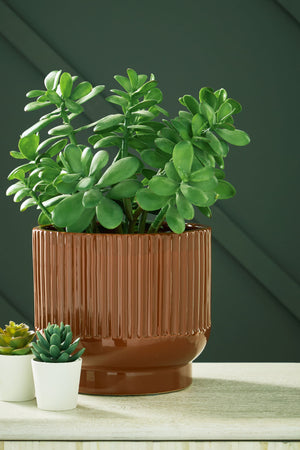 Avalyah - Vase - R&R Furniture Gallery (Fountain Valley, CA)