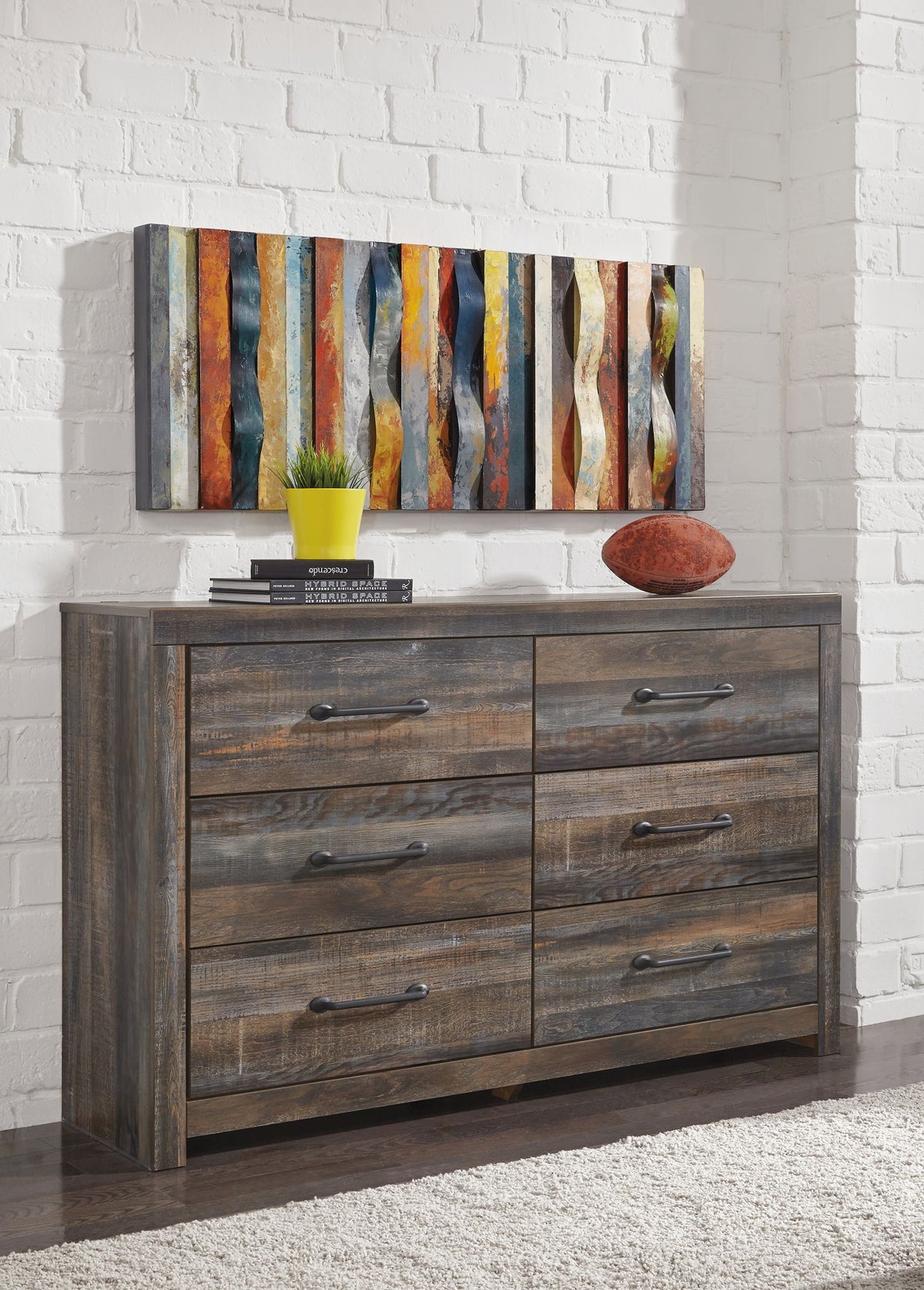 Drystan - Dresser - R&R Furniture Gallery (Fountain Valley, CA)