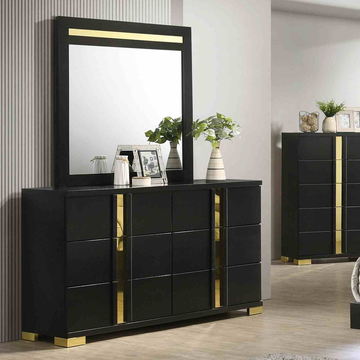 Lillestrom - Dresser, Black/Gold