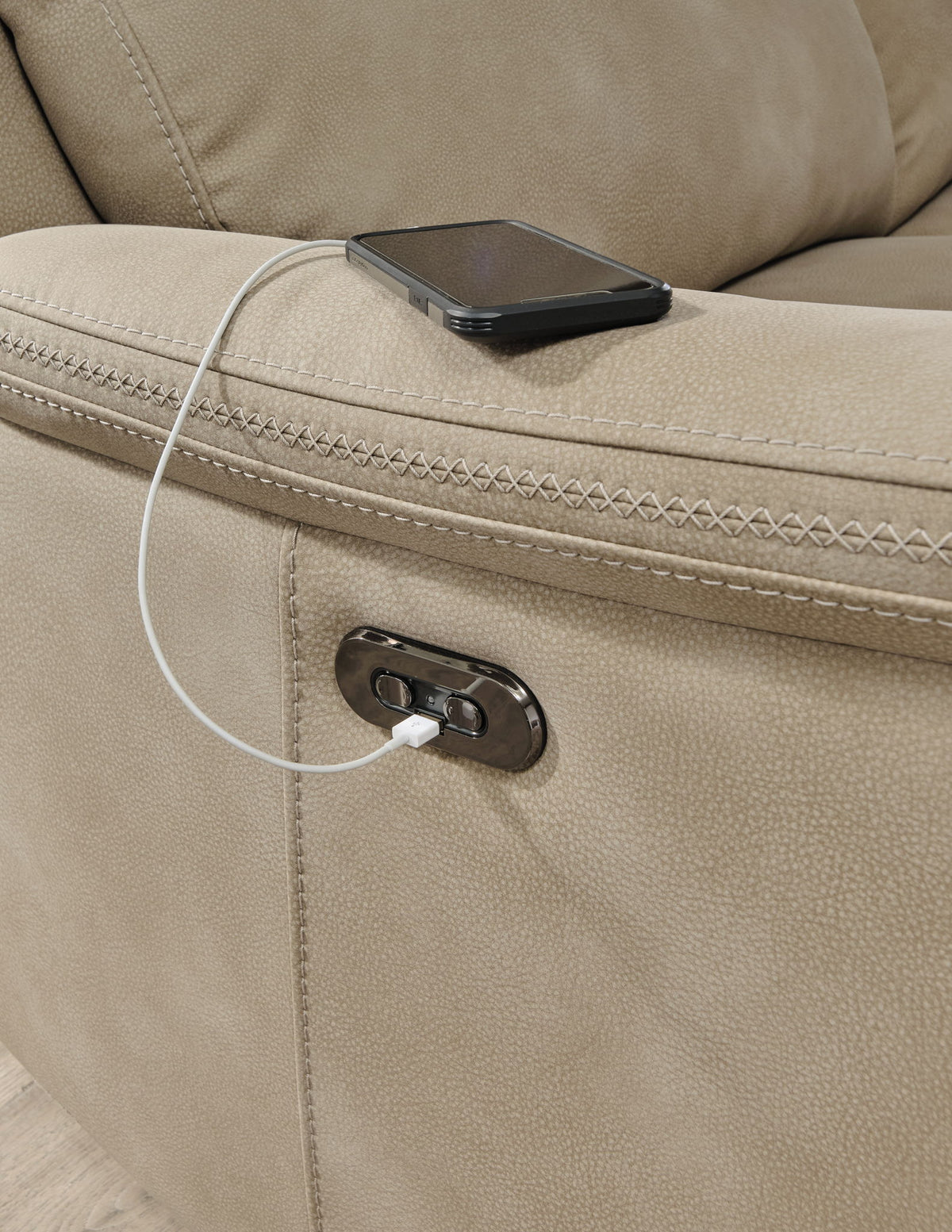 Next-Gen Durapella - Reclining Power Loveseat With Console - R&R Furniture Gallery (Fountain Valley, CA)