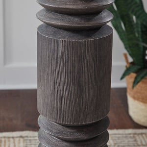 Fainwell - Poly Floor Lamp - Distressed Black - R&R Furniture Gallery (Fountain Valley, CA)