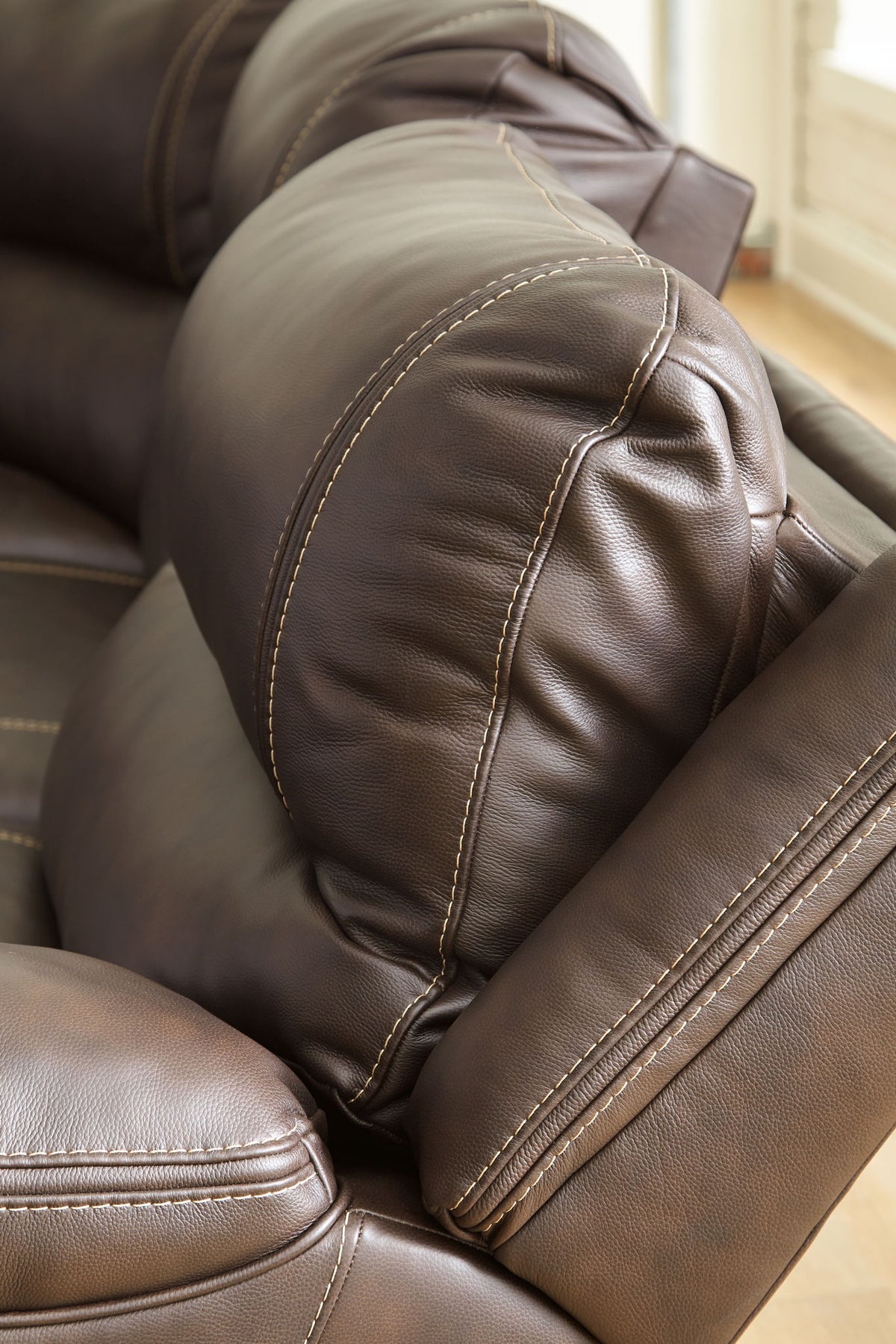 Dunleith - Zero Wall Recliner w/PWR HDRST - Chocolate - R&R Furniture Gallery (Fountain Valley, CA)