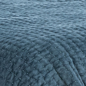 Bari - Velvet Quilt Set