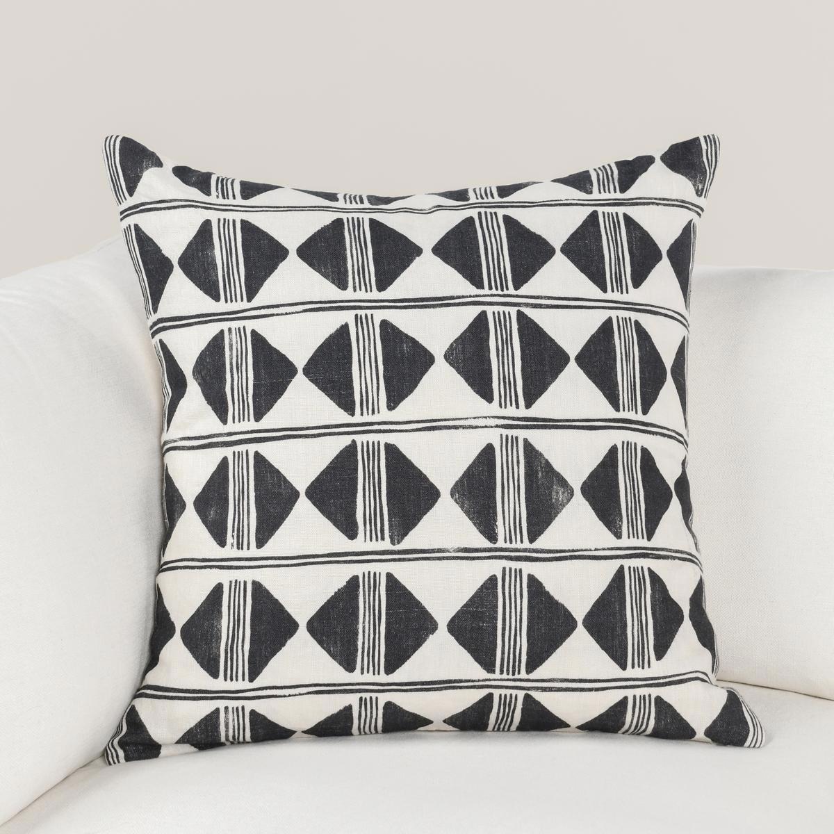 Nubia - 22" x 22" Pillow - Black / White