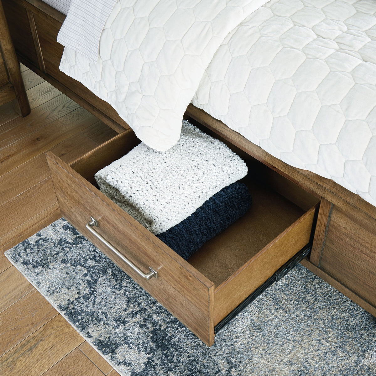 Cabalynn - Panel Bed With Storage - R&R Furniture Gallery (Fountain Valley, CA)