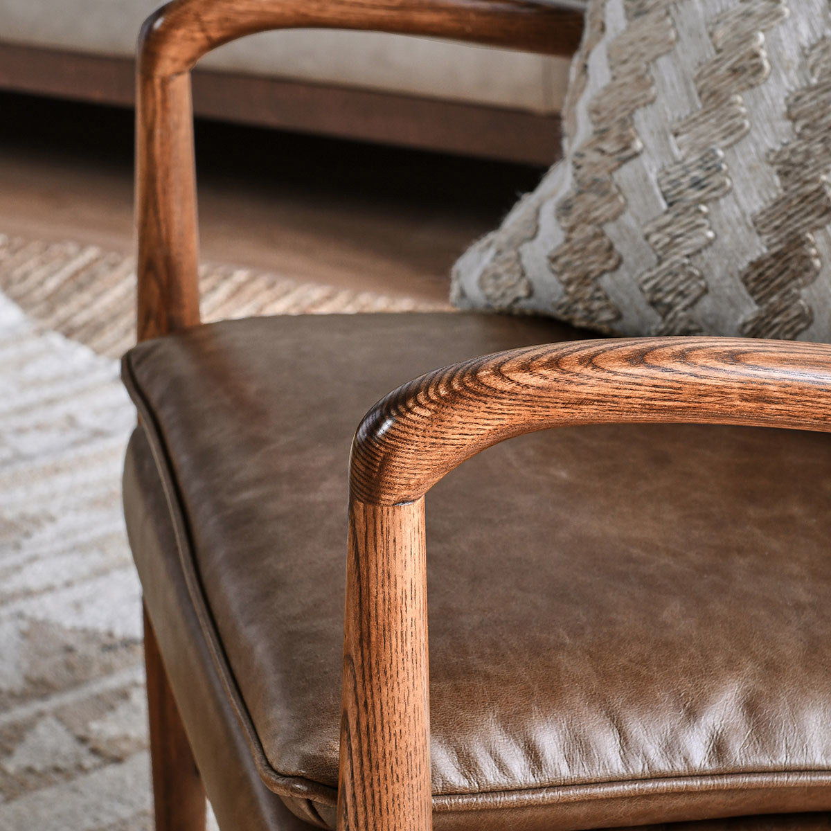 Kiannah - Club Chair - R&R Furniture Gallery (Fountain Valley, CA)