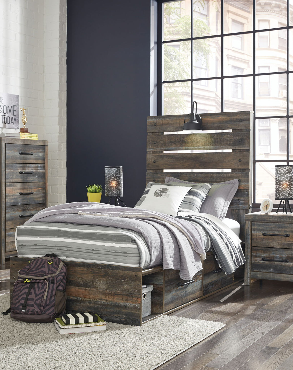 Drystan - Panel Headboard - R&R Furniture Gallery (Fountain Valley, CA)