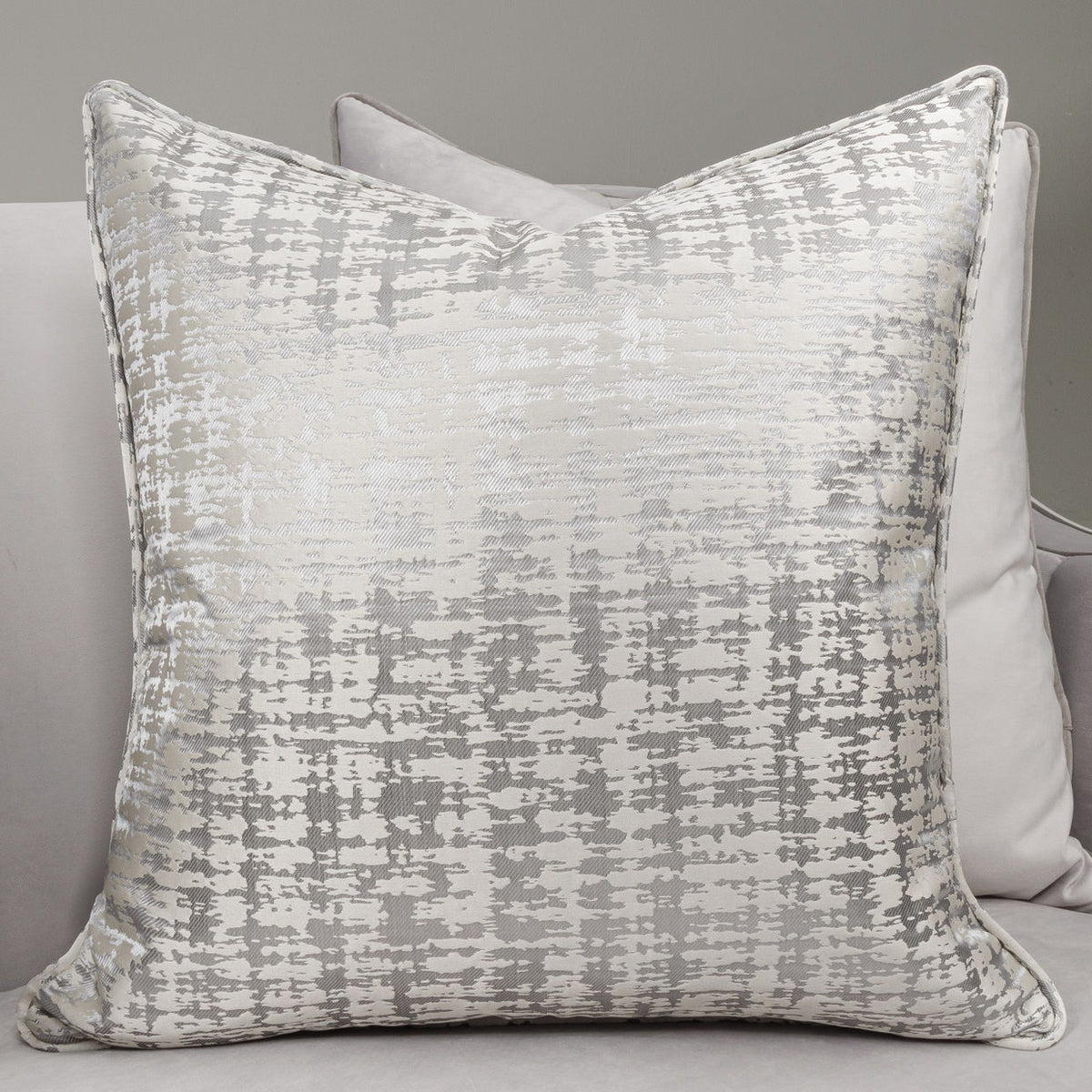 Roxbury Park - Velvet Loveseat - Steel / Slate