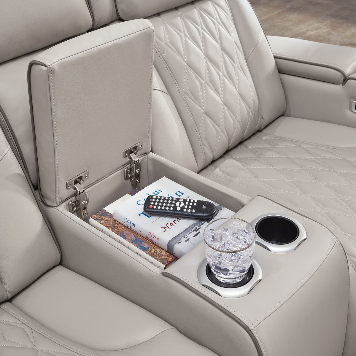 Boyington - Power Reclining Loveseat With Console/Adj Hdrst - R&R Furniture Gallery (Fountain Valley, CA)