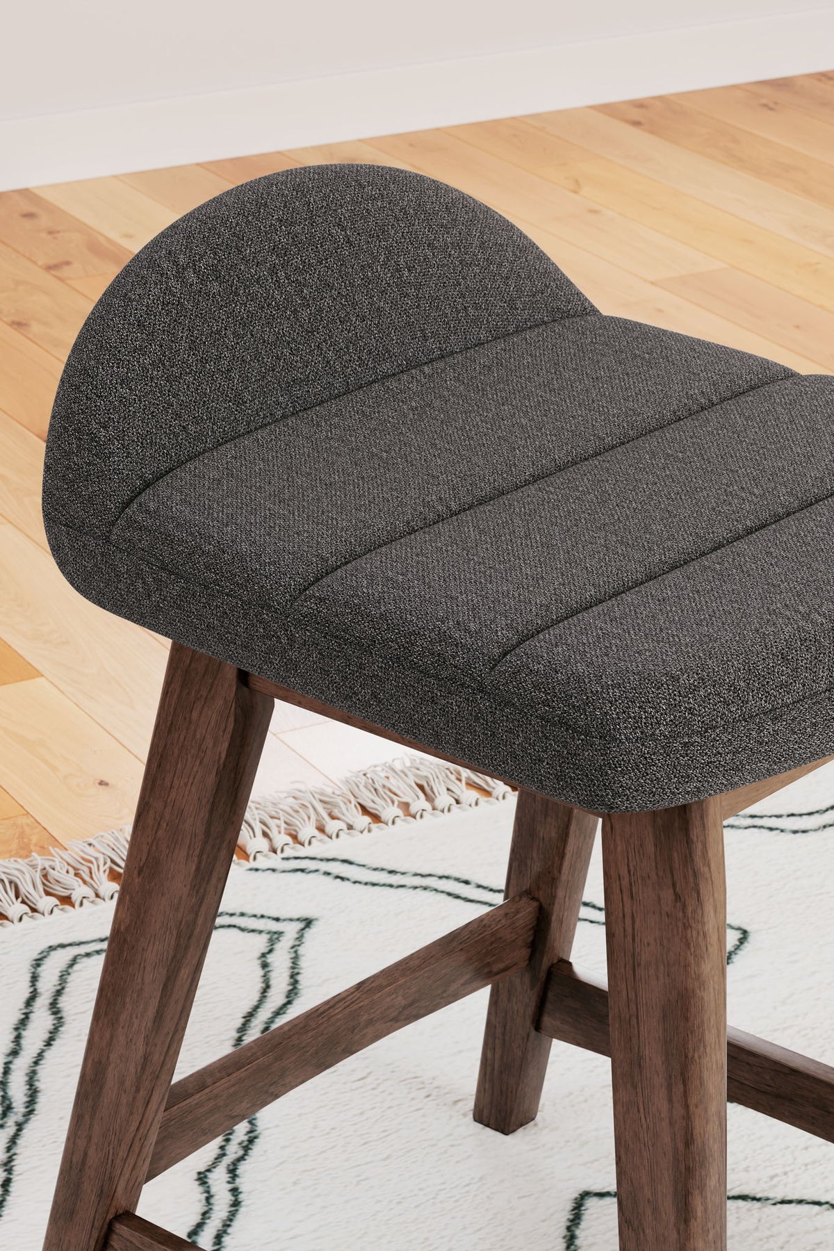 Lyncott - Upholstered Barstool (Set of 2) - R&R Furniture Gallery (Fountain Valley, CA)