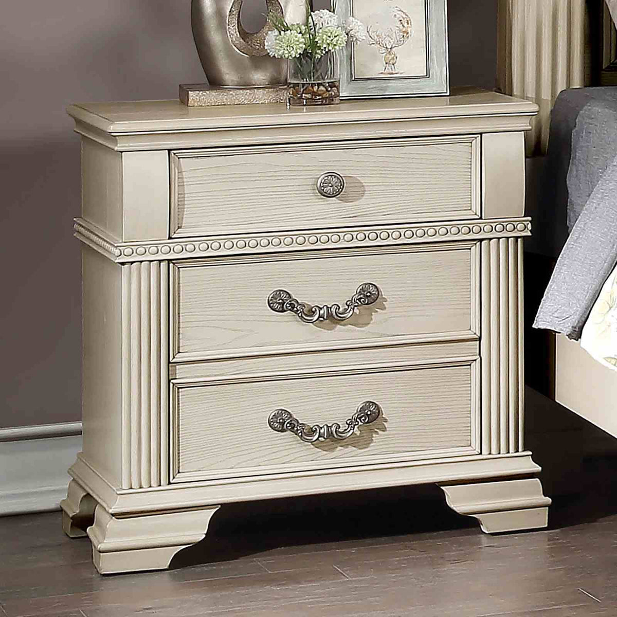 Pamphilos - Nightstand w/ USB, Antique White