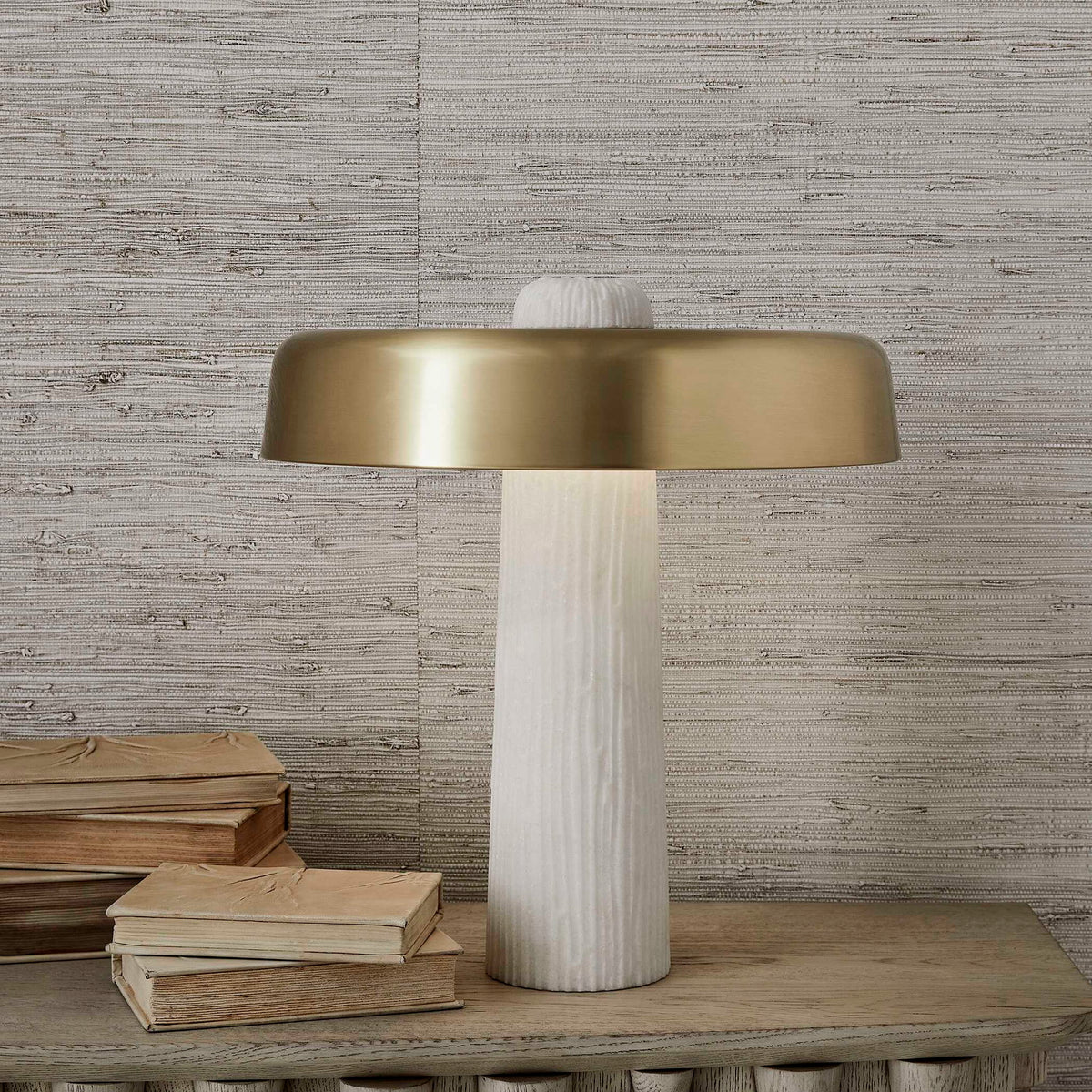 Spring Shower - Table Lamp - Gold / White