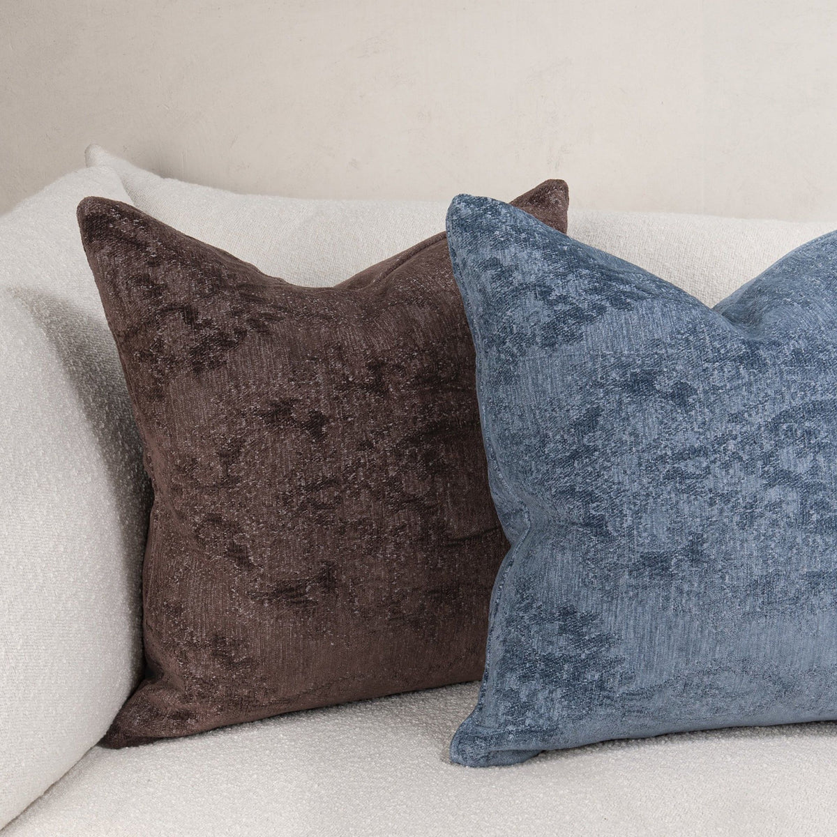 Oliver - SLD Pillow - R&R Furniture Gallery (Fountain Valley, CA)