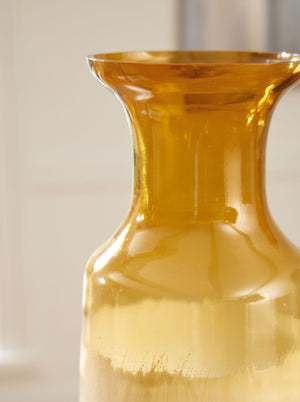 Wynburg - Vase - R&R Furniture Gallery (Fountain Valley, CA)