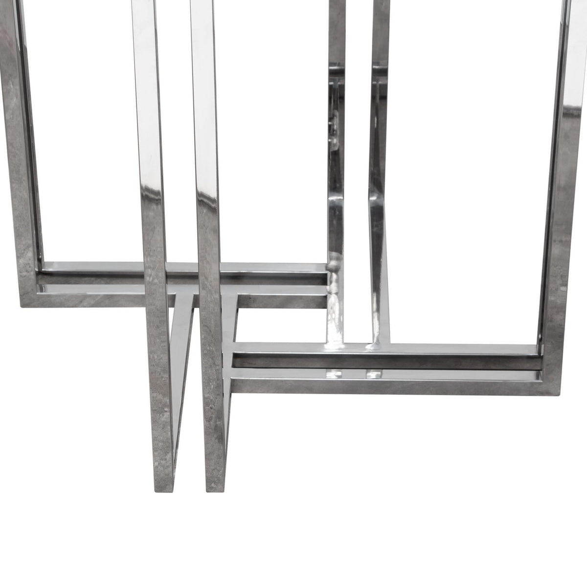 DEKO Polished Stainless Steel Round Dining Table w/ Clear, Tempered Glass Top by Diamond Sofa