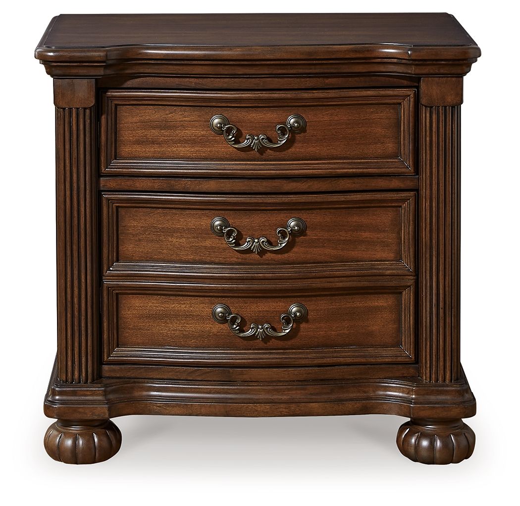 Lavinton - Three Drawer Night Stand - Brown - R&R Furniture Gallery (Fountain Valley, CA)