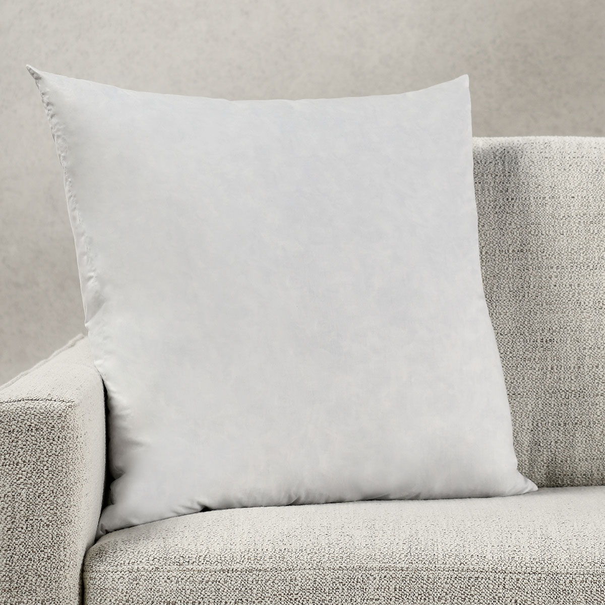 Villa - Feather Down Insert For Pillow - R&R Furniture Gallery (Fountain Valley, CA)