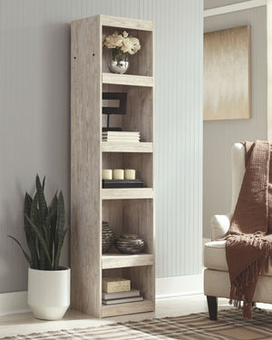 Willowton - Pier - 4 Shelves - Whitewash - R&R Furniture Gallery (Fountain Valley, CA)