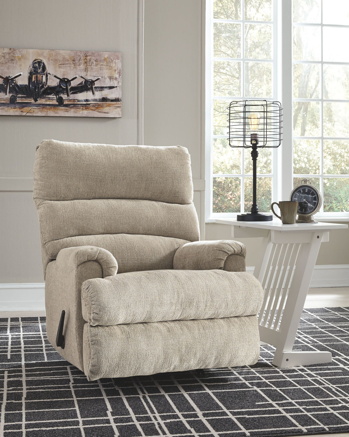 Man Fort - Rocker Recliner - R&R Furniture Gallery (Fountain Valley, CA)