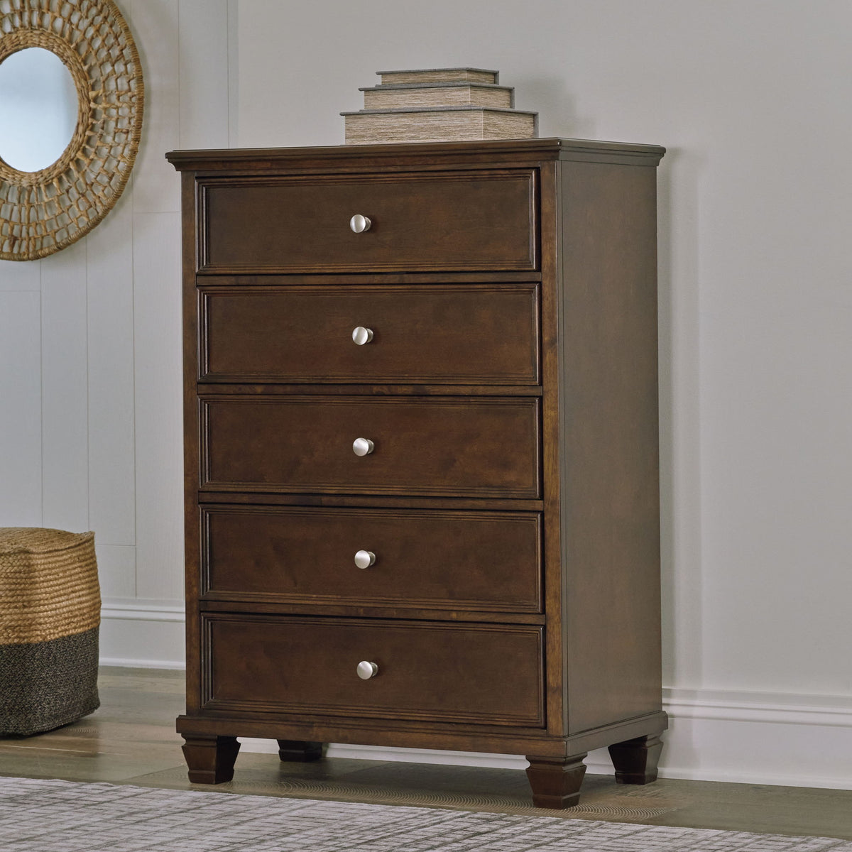 Danabrin - Five Drawer Chest - Brown - R&R Furniture Gallery (Fountain Valley, CA)