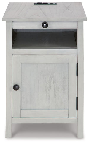 Treytown - Chair Side End Table - R&R Furniture Gallery (Fountain Valley, CA)