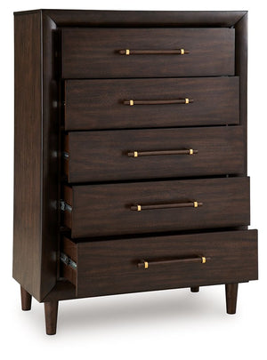 Dantenton - Five Drawer Chest - Merlot - R&R Furniture Gallery (Fountain Valley, CA)