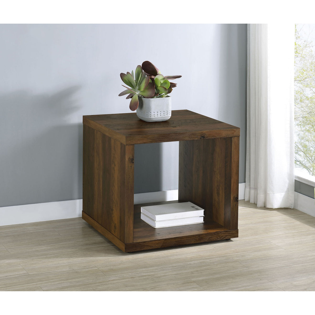 Flint - Square Table