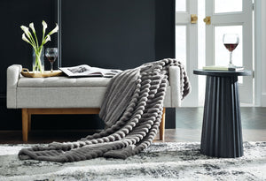Alsonwell - Throw - R&R Furniture Gallery (Fountain Valley, CA)