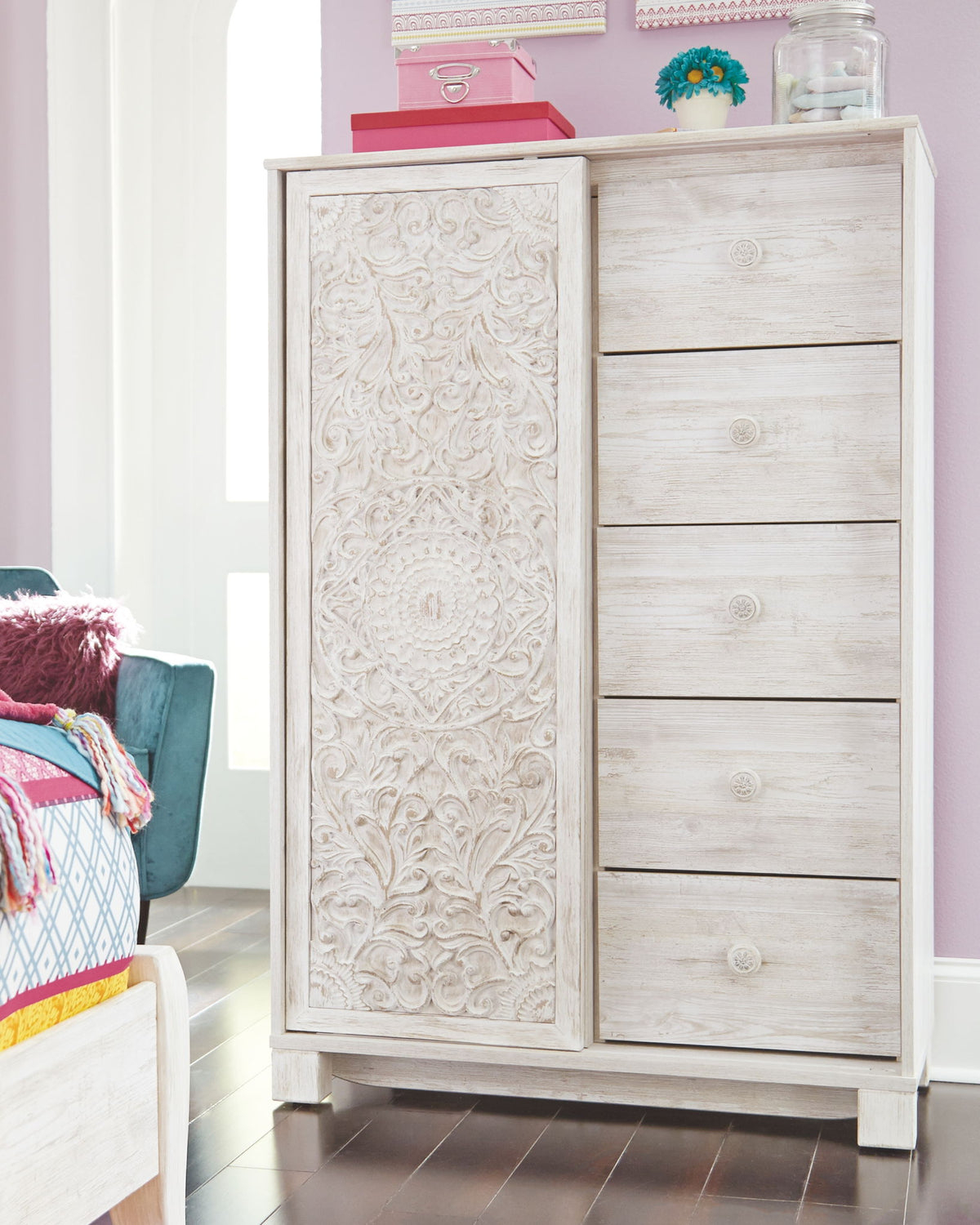 Paxberry - Dressing Chest - Whitewash - R&R Furniture Gallery (Fountain Valley, CA)