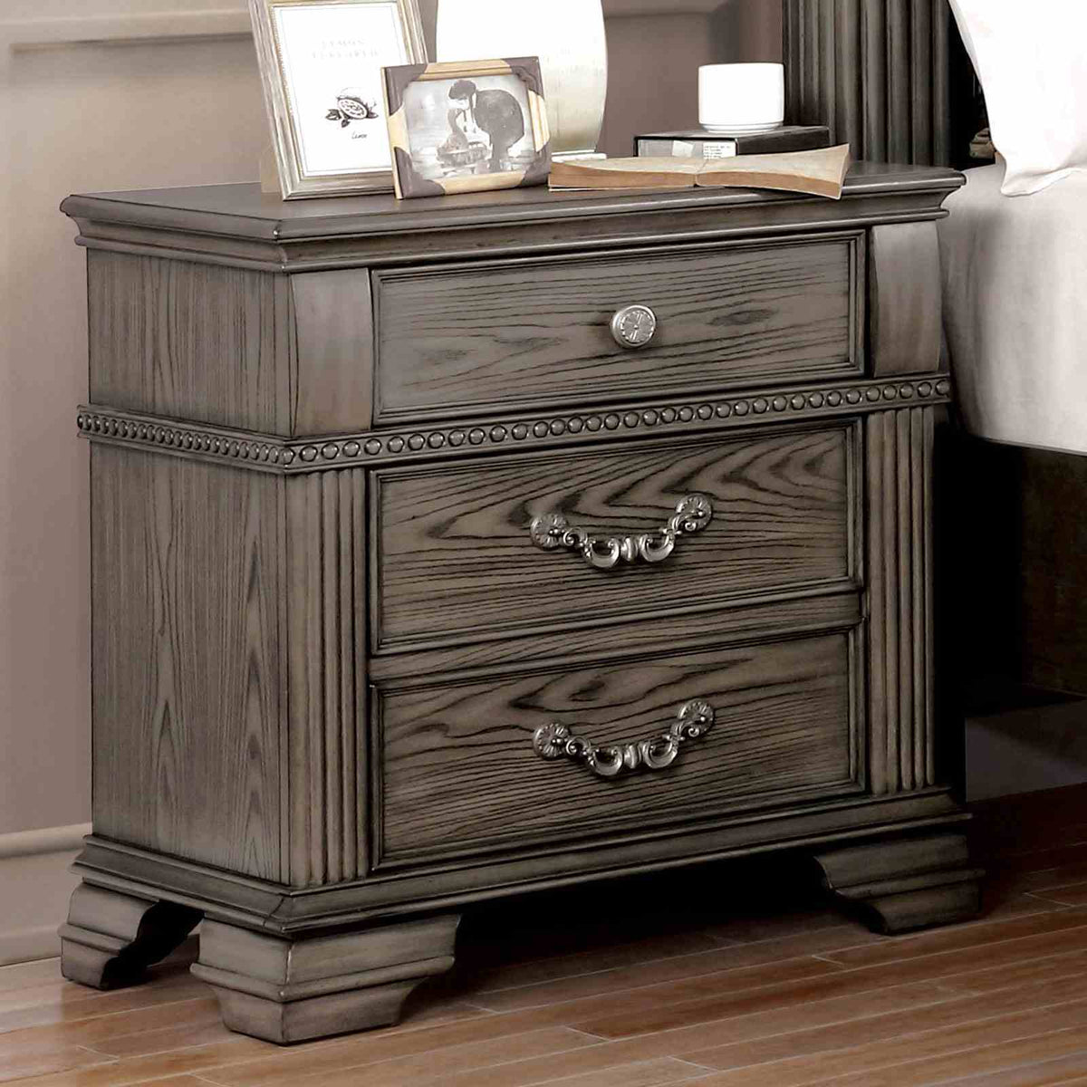 Pamphilos - Nightstand w/ USB, Gray