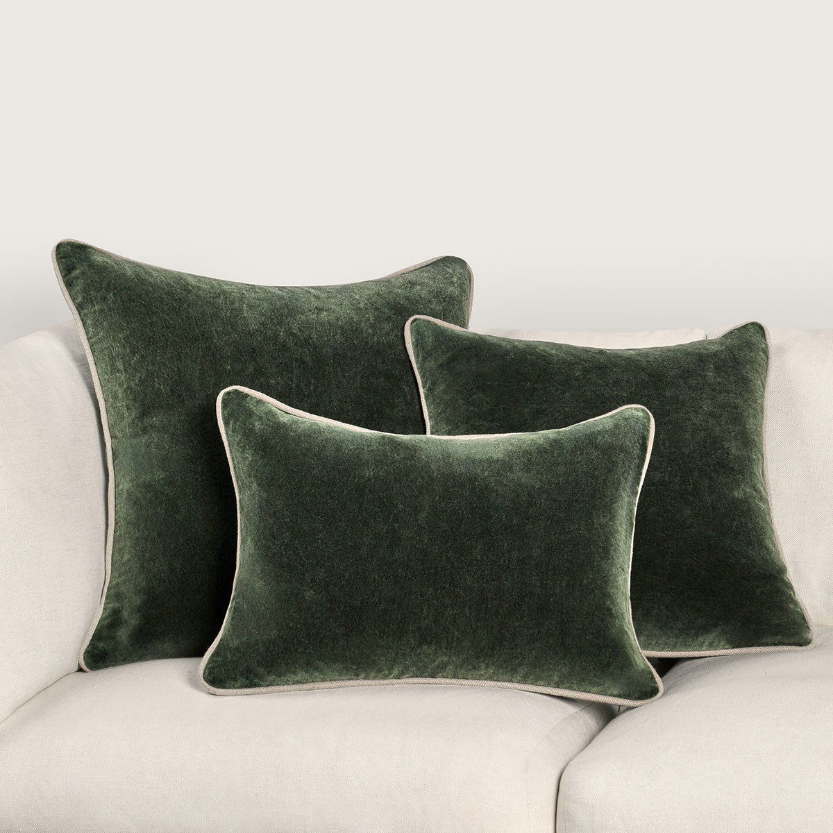 Home Accents > Pillows