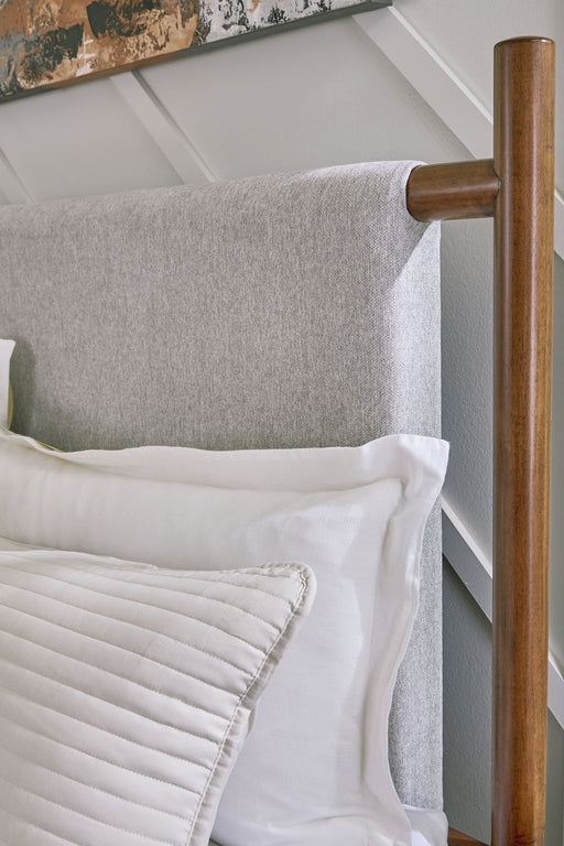 Lyncott - Upholstered Bed - R&R Furniture Gallery (Fountain Valley, CA)