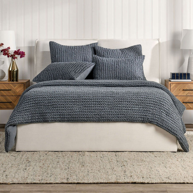 Colmar - Quilt - R&R Furniture Gallery (Fountain Valley, CA)