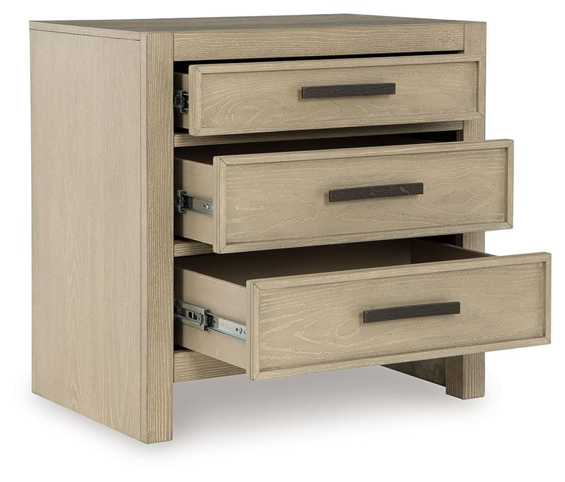 Calmoro - Three Drawer Night Stand - Gray - R&R Furniture Gallery (Fountain Valley, CA)
