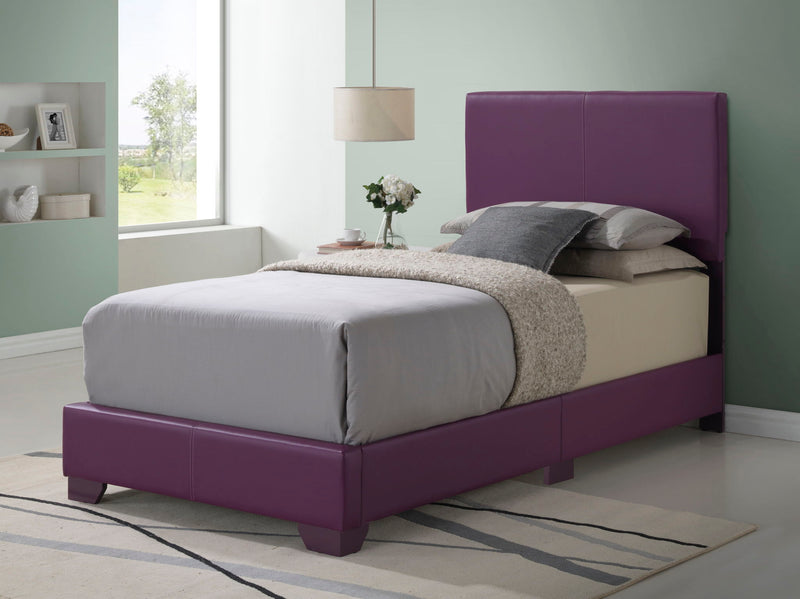 Elegant Platform Bed For Relaxed Spaces - R&R Furniture Gallery (Fountain Valley, CA)