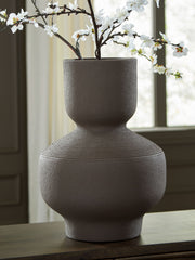 Dalsen - Vase - R&R Furniture Gallery (Fountain Valley, CA)