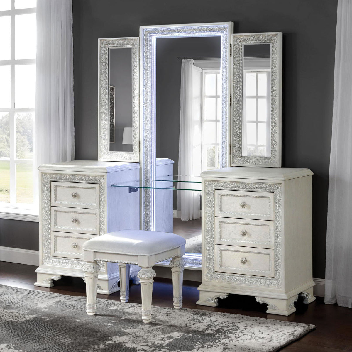 Stella Mia - Vanity w/ Stool, Creamy White