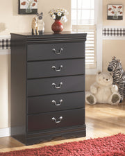 Huey Vineyard - Five Drawer Chest - Black - R&R Furniture Gallery (Fountain Valley, CA)