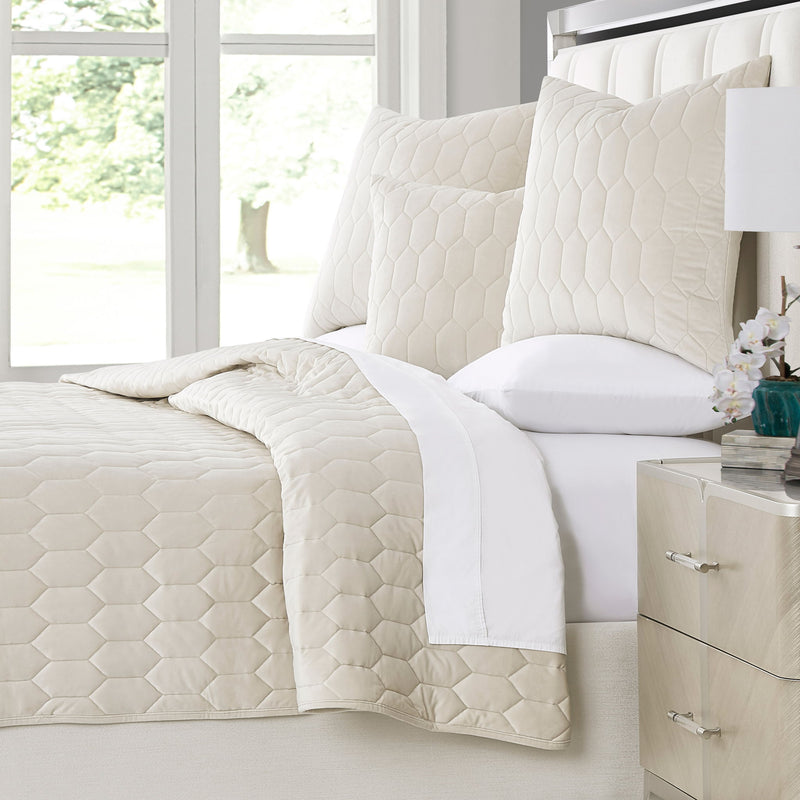 Niagara - Quilt Set - R&R Furniture Gallery (Fountain Valley, CA)