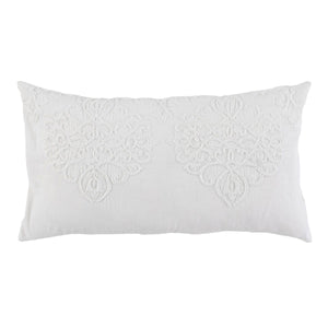 Villa Reagan ivory and white king duvet cover with matching shams