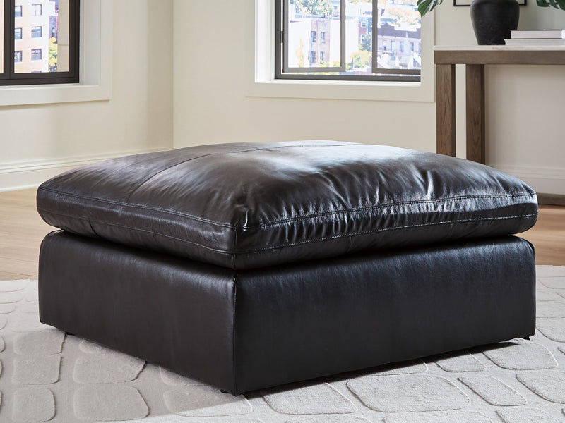 Emilia - Oversized Accent Ottoman - R&R Furniture Gallery (Fountain Valley, CA)