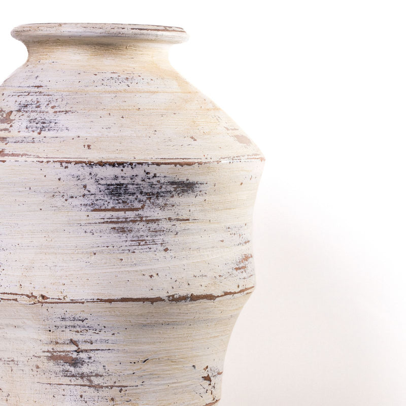 Visha - Scalloped Distressed Terracotta Vase - Cream - R&R Furniture Gallery (Fountain Valley, CA)