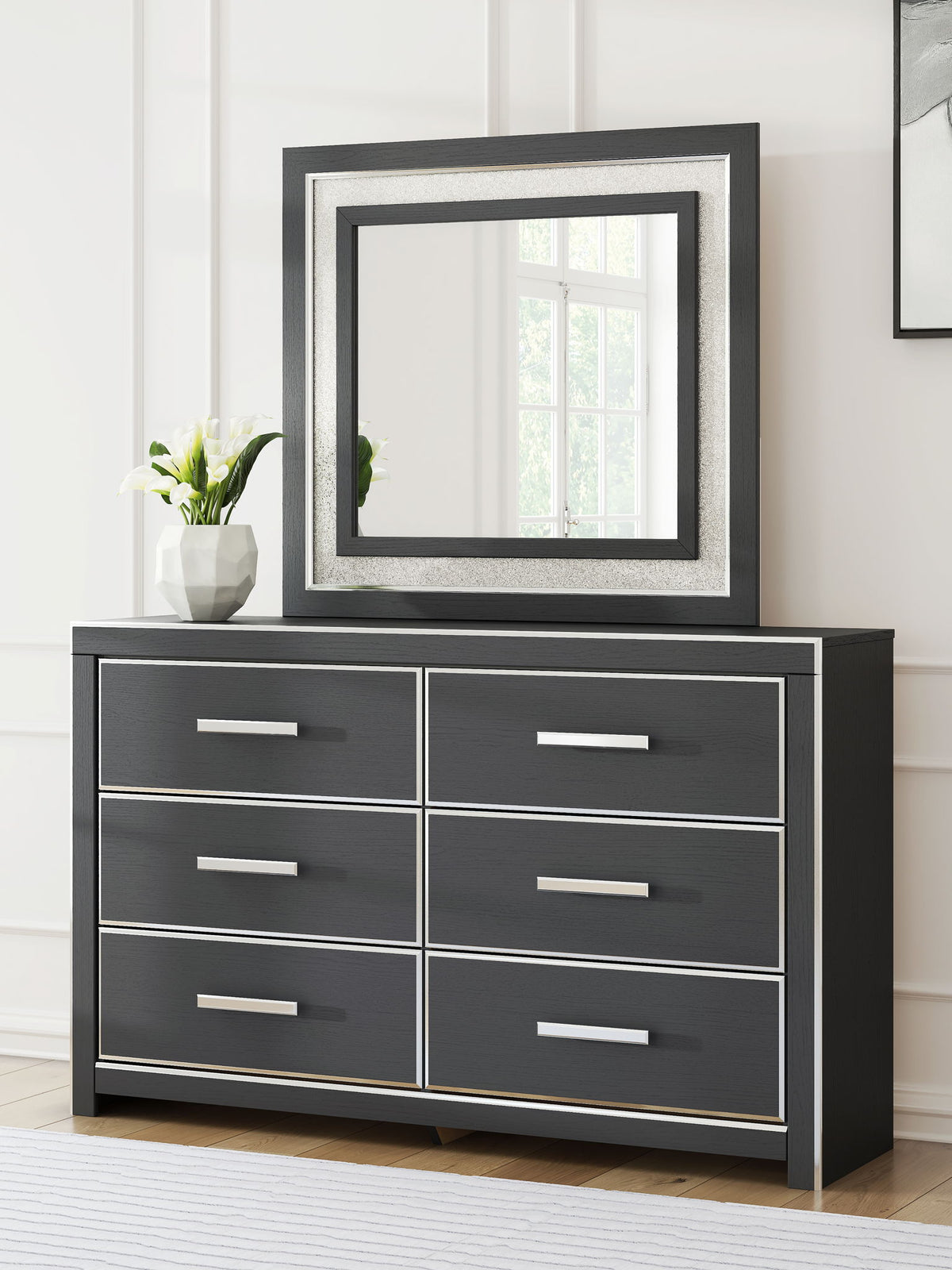 Zuraleus - Six Drawer Dresser - R&R Furniture Gallery (Fountain Valley, CA)