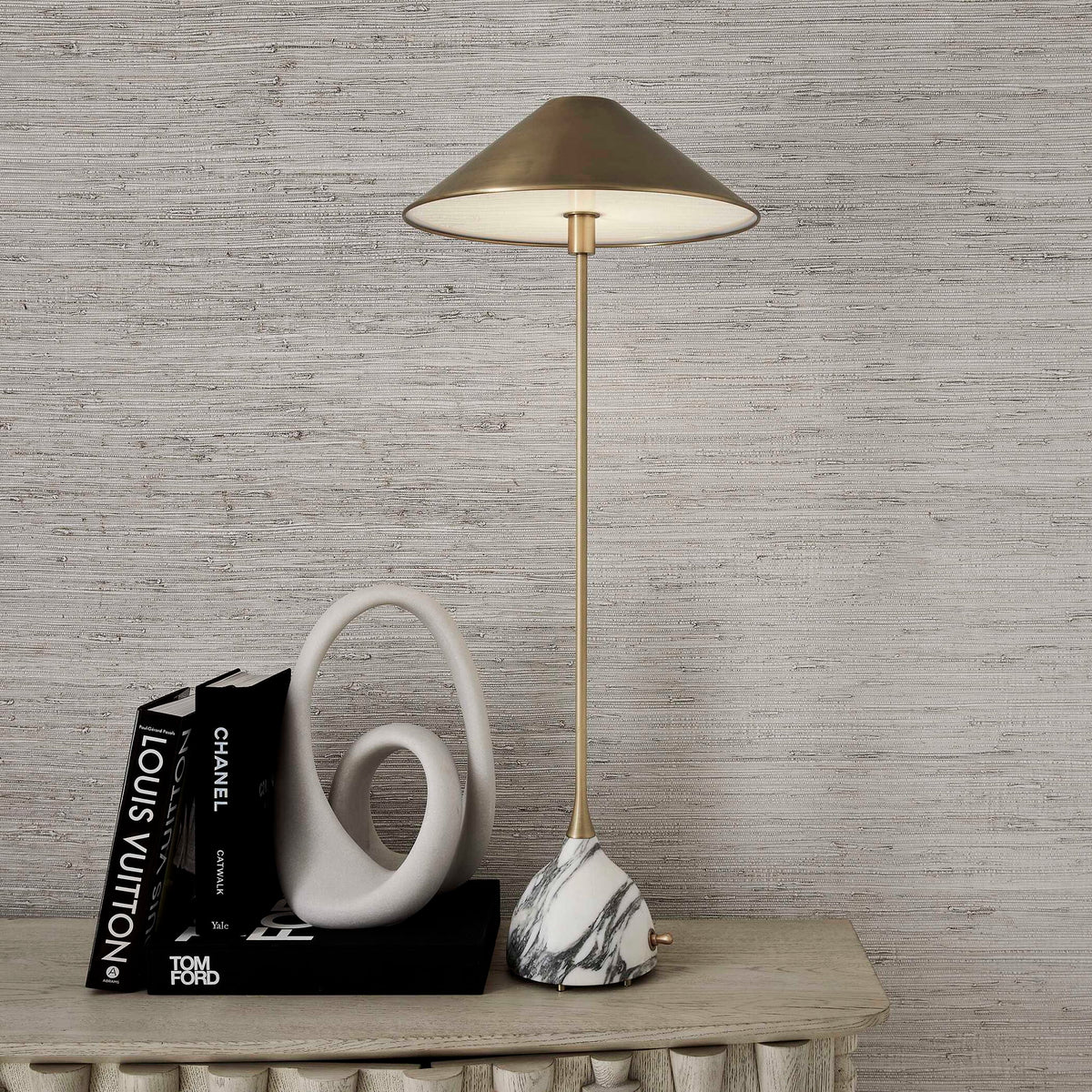 Kiss - Buffet Lamp
