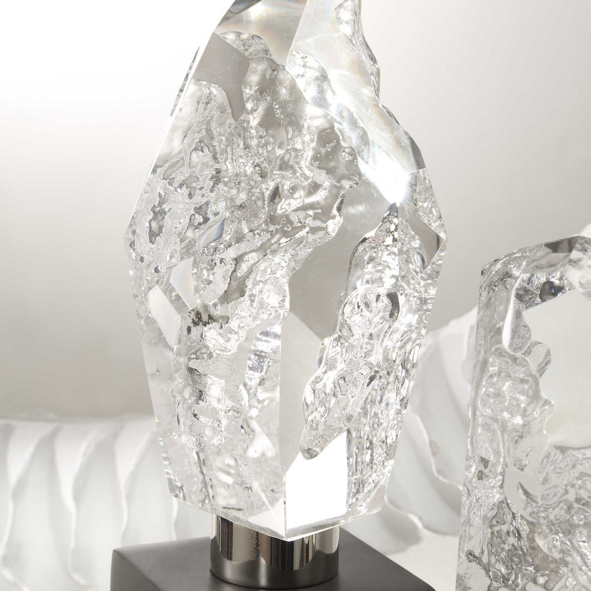 Crystal Peak - Sculptures (Set of 2) - Black / Silver