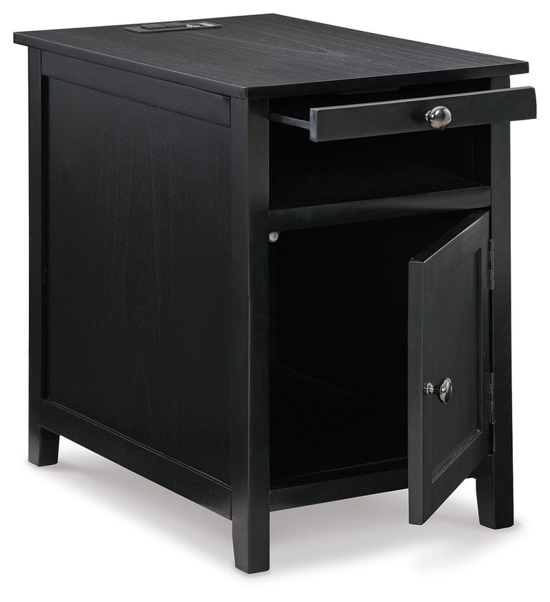 Treytown - Chair Side End Table - R&R Furniture Gallery (Fountain Valley, CA)