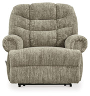 Movie Man - Zero Wall Recliner - R&R Furniture Gallery (Fountain Valley, CA)